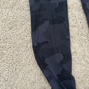 Lulu Lemon Black Camouflage Jogger Pants